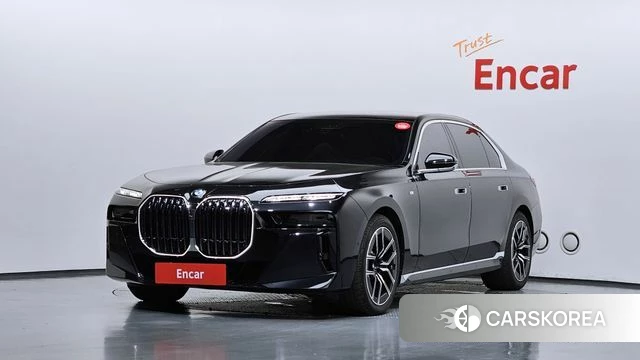 BMW 7 Series (G70) 2025 Черный из Кореи