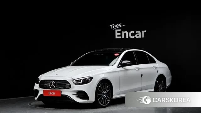 Mercedes-Benz E-Class W213 2023 Белый из Кореи