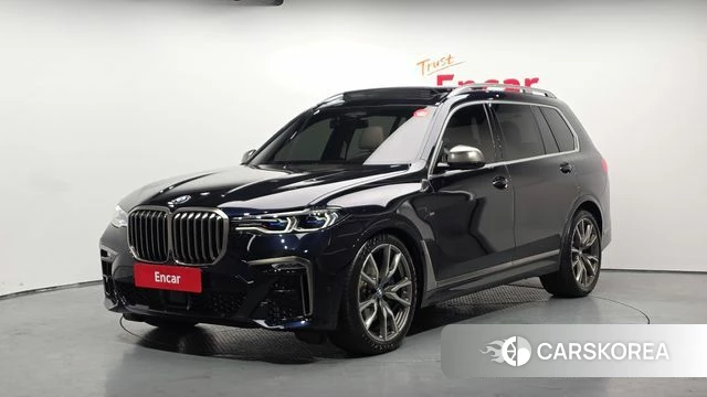 BMW X7 (G07) 2022 Черный из Кореи