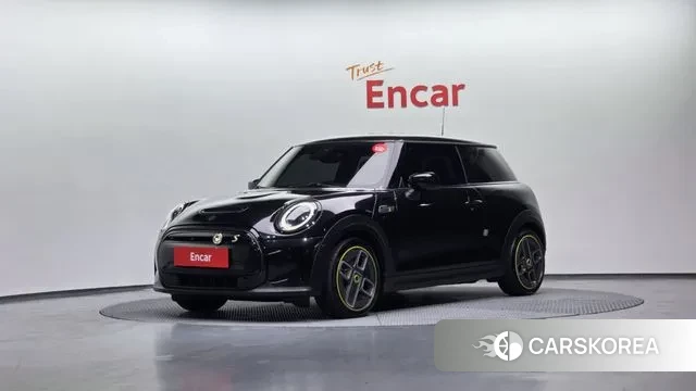 Mini Cooper Electric 2022 Черный из Кореи