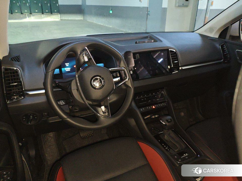 Skoda Krok 2020 Белый из Китая