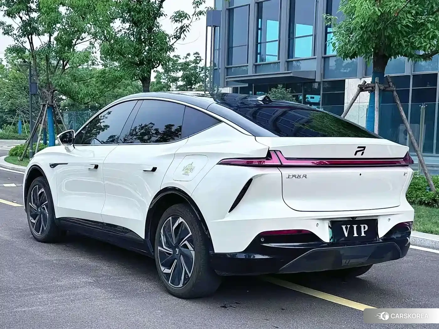 Roewe Feifan R7 2023 Белый из Китая