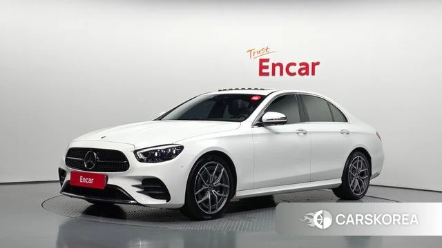 Mercedes-Benz E-Class W213 2022 Белый из Кореи