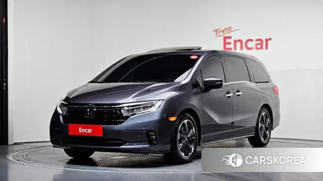Honda Odyssey 2023 Серый из Кореи
