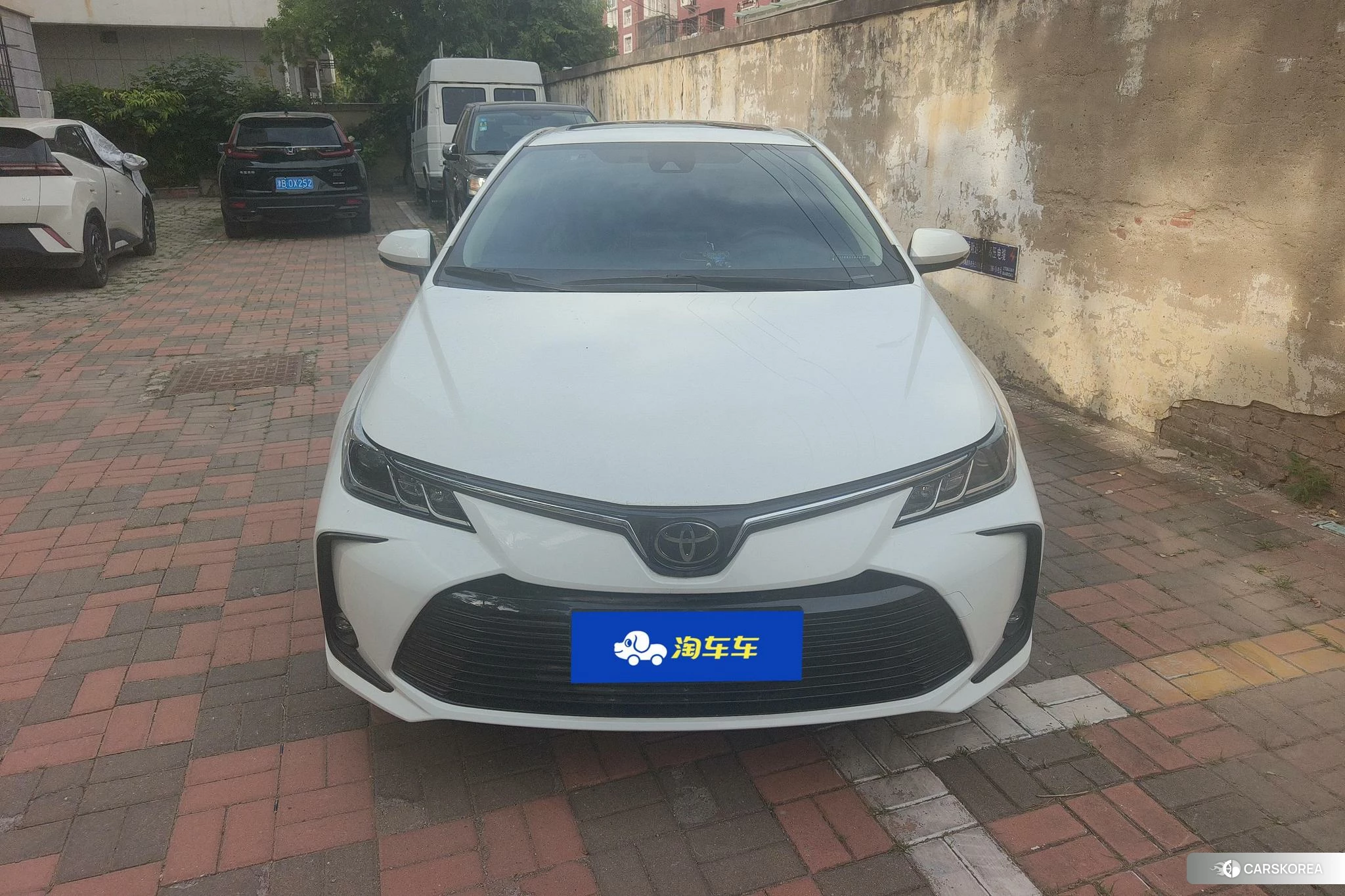 Toyota Corolla 2021 Белый из Китая