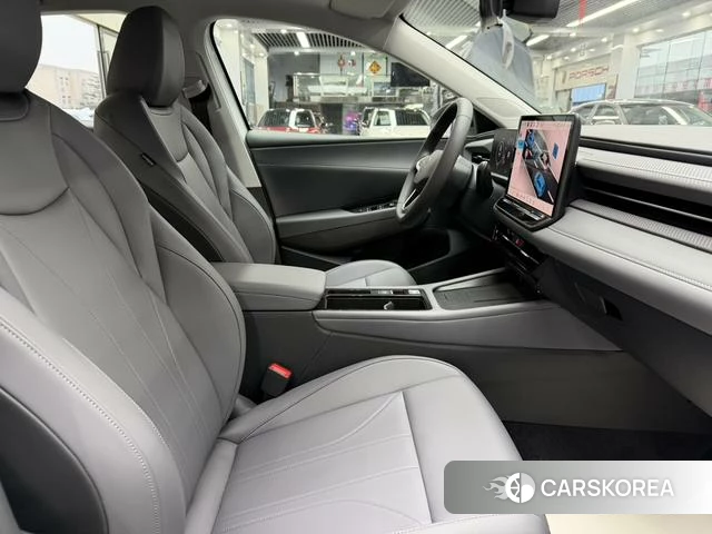 Volkswagen Lavida 2025 Серебристо-серый из Китая