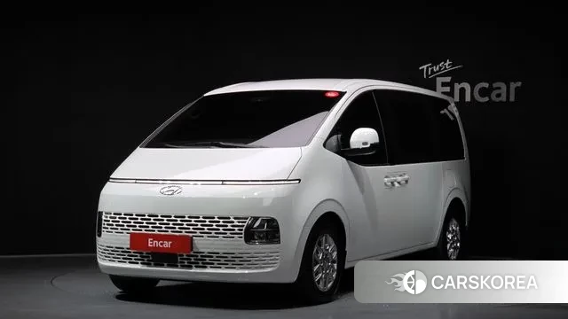 Hyundai Staria 2023 Белый из Кореи