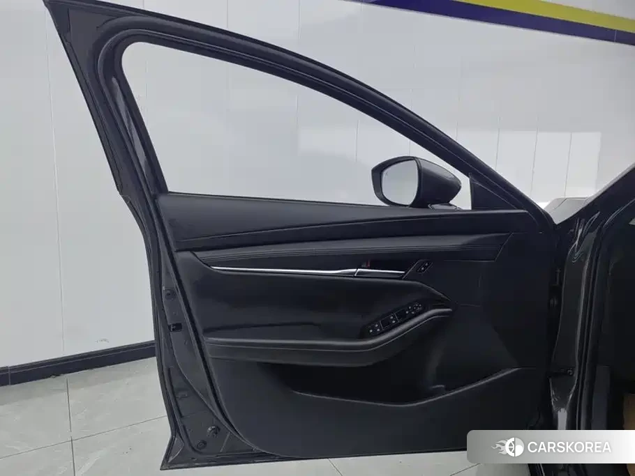 Mazda 3 2024 Silver/gray из Китая