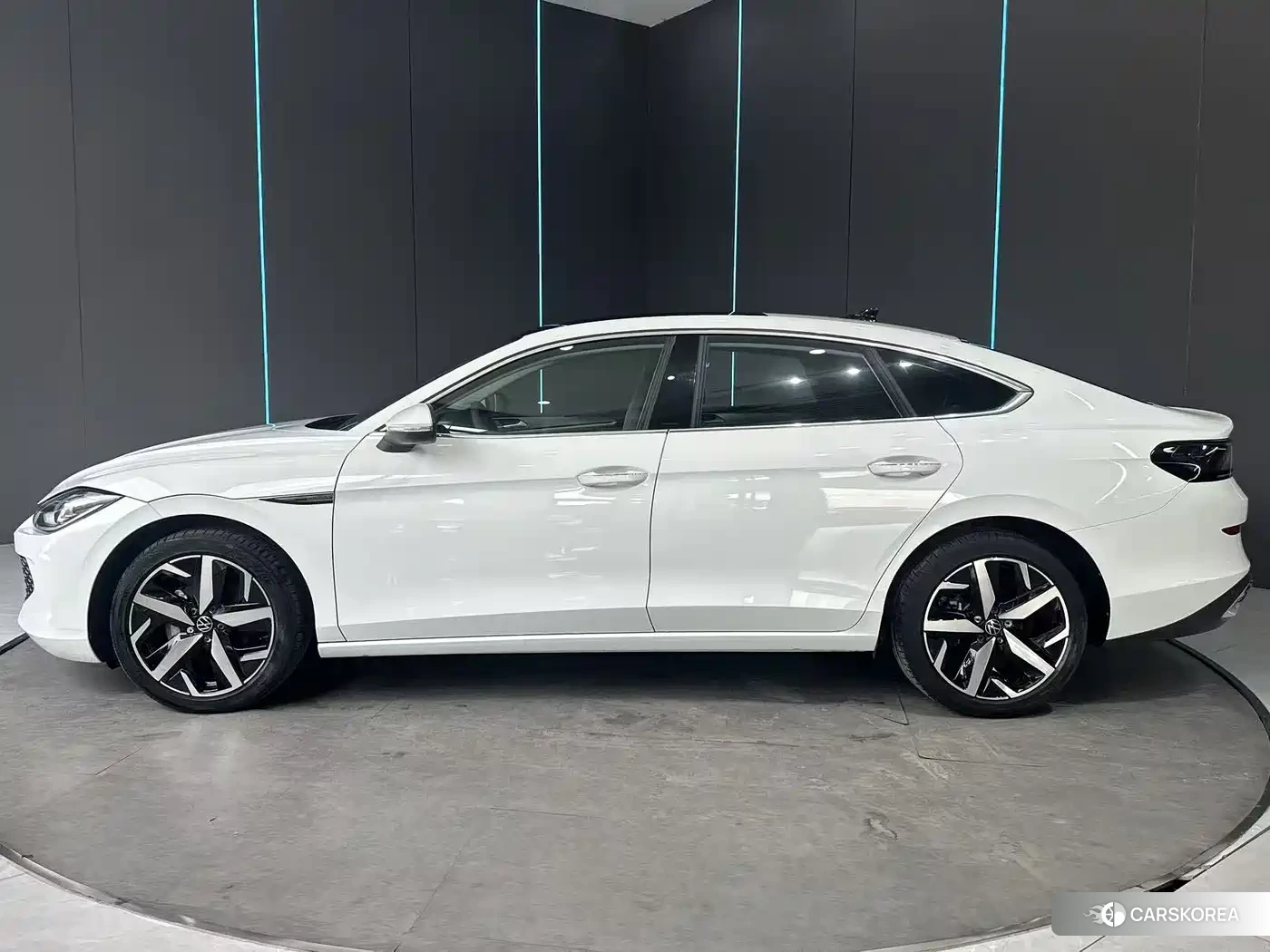 Volkswagen Lamando 2024 Белый из Китая