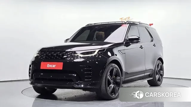 Land Rover Discovery 5 2024 Черный из Кореи