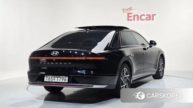 Hyundai Grandeur Hybrid (GN7) 2023 Черный из Кореи