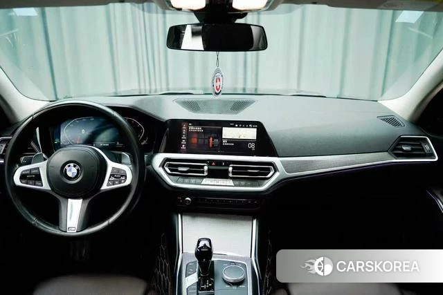 BMW 3 series 2022 Черный из Китая