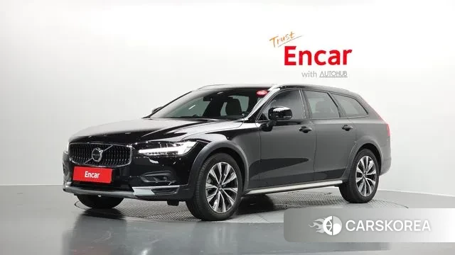 Volvo V90 Cross-Country 2023 Черный из Кореи