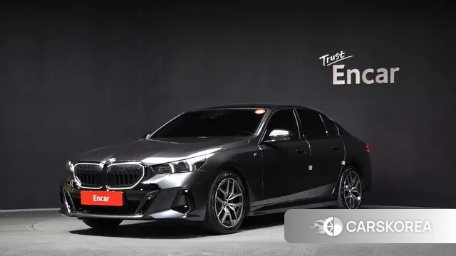 BMW 5 Series (G60) 2024 Серый из Кореи