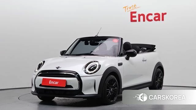Mini Cooper Convertible 2024 Белый из Кореи