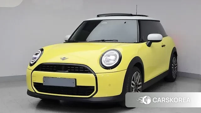 Mini Cooper C 4th generation 2025 Желтый из Кореи