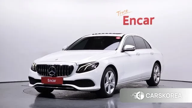 Mercedes-Benz E-Class W213 2018 Белый из Кореи