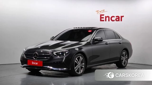 Mercedes-Benz E-Class W213 2022 Серый из Кореи