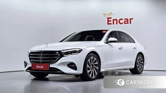Mercedes-Benz E-Class W214 2025 Белый из Кореи