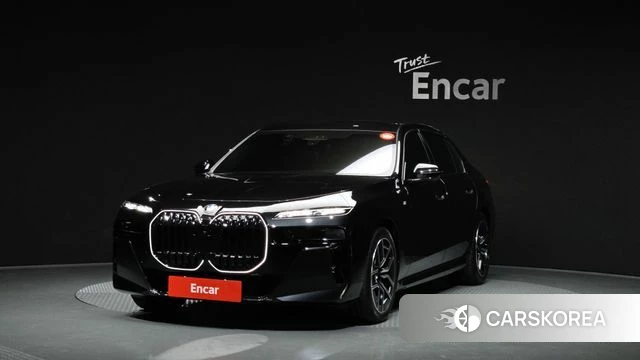 BMW 7 Series (G70) 2025 Черный из Кореи