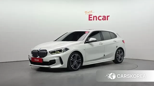 BMW 1 Series (F40) 2021 Белый из Кореи