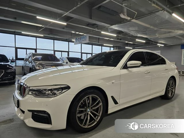 BMW 5 Series (G30) 2018 Белый из Кореи