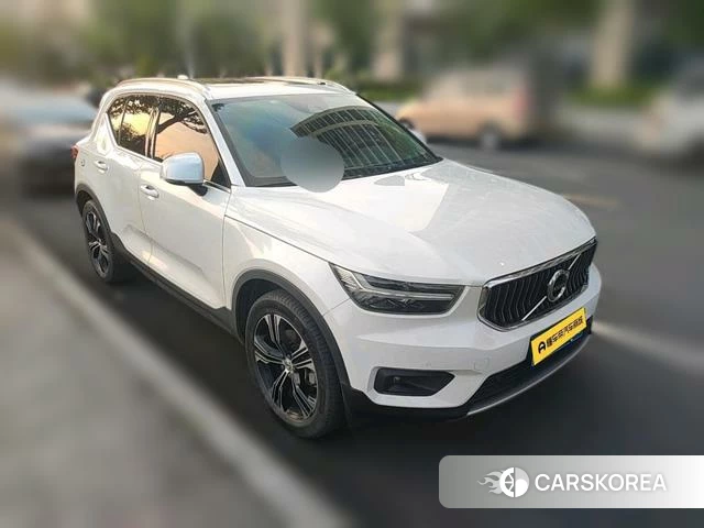 Volvo XC40 2020 Белый из Китая