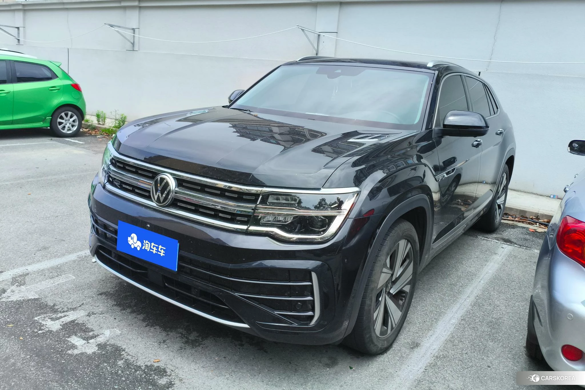 Volkswagen Tourang 2023 Черный из Китая