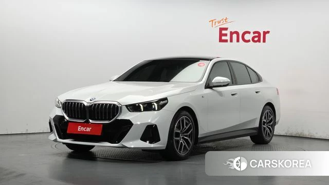 BMW 5 Series (G60) 2025 Белый из Кореи
