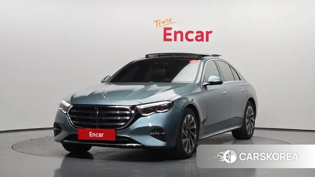 Mercedes-Benz E-Class W214 2024 Синий нефрит из Кореи