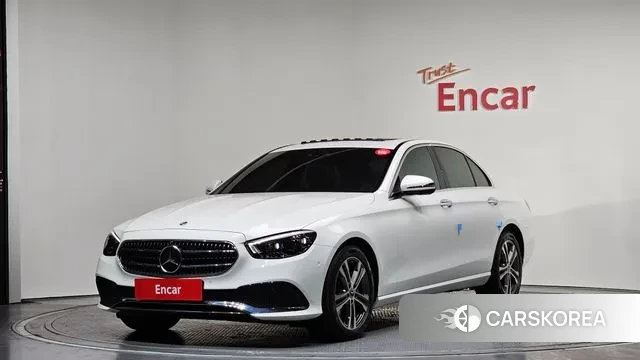 Mercedes-Benz E-Class W213 2022 Белый из Кореи