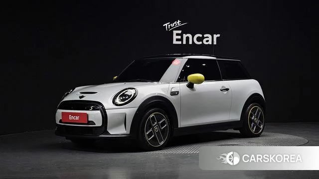 Mini Cooper Electric 2022 Серебристо-серый из Кореи
