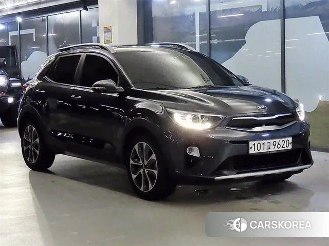 Kia Stonic 2020 Серый из Кореи