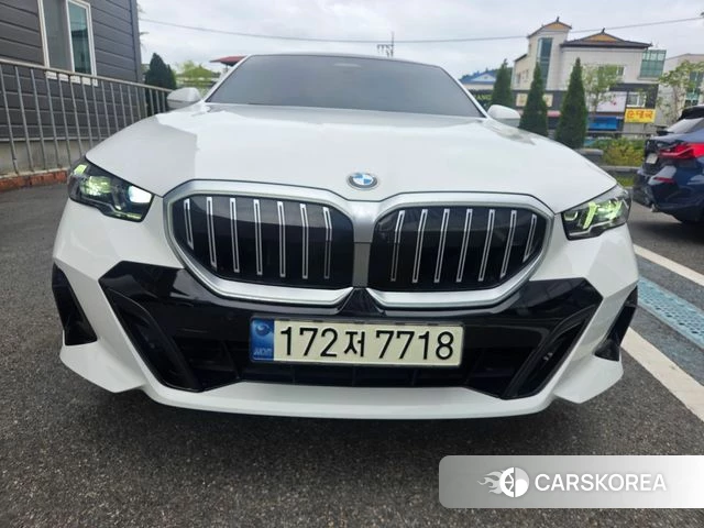 BMW 5 Series (G60) 2024 Белый из Кореи