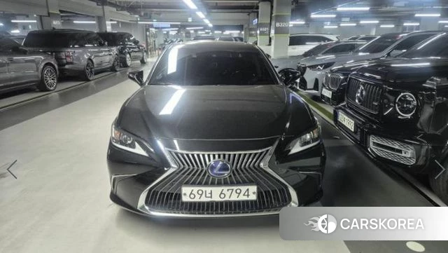 Lexus ES300h 7th generation 2018 Черный из Кореи