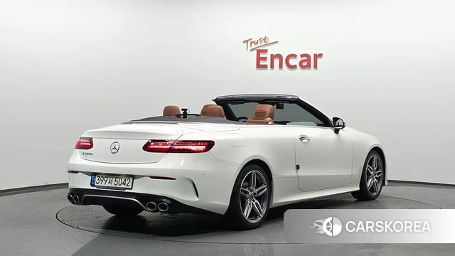 Mercedes-Benz E-Class W213 2019 Белый из Кореи