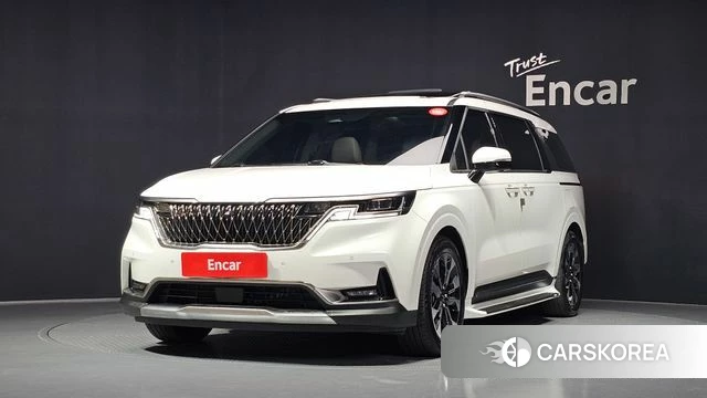 Kia Carnival 4th generation 2023 Белый из Кореи