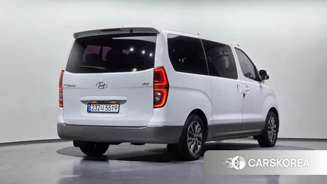Hyundai The New Grand Starex 2018 Белый из Кореи