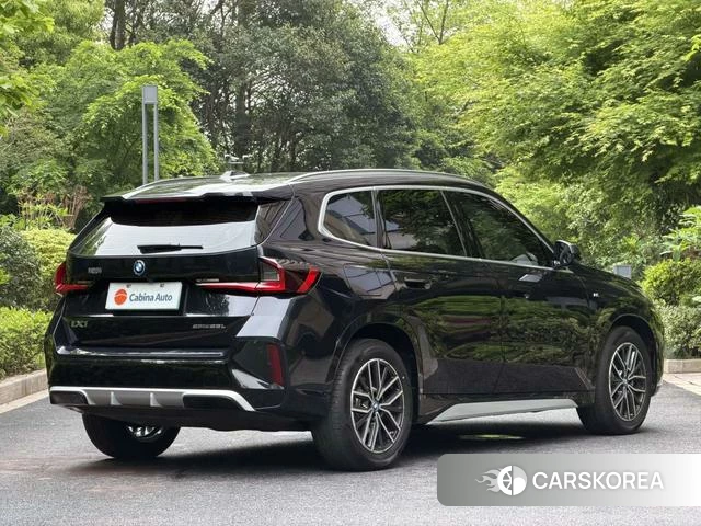 BMW iX1 2025 Черный из Китая