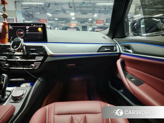 BMW 5 series 2024 Черный из Китая