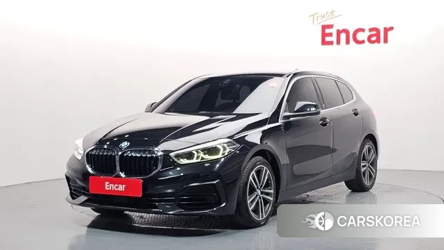 BMW 1 Series (F40) 2022 Черный из Кореи