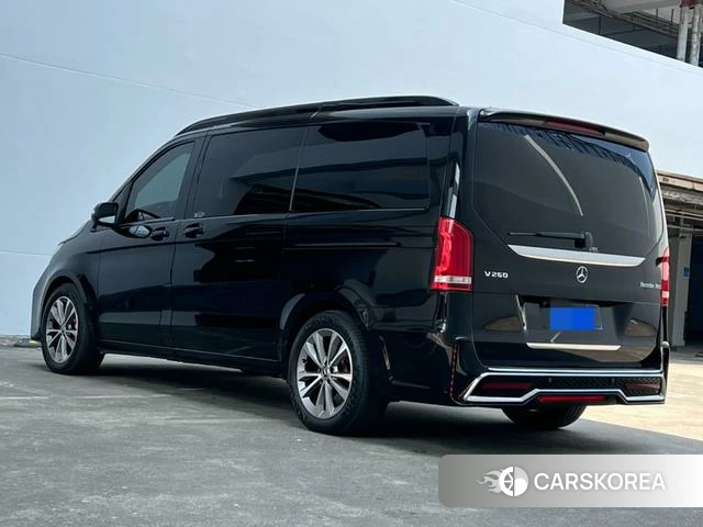 Mercedes-Benz V-class 2023 Черный из Китая