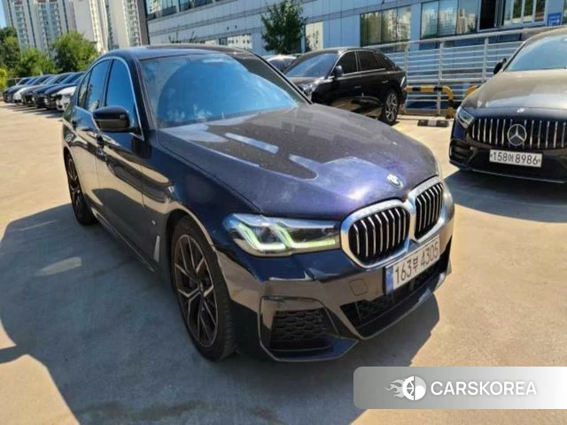 BMW 5 Series (G30) 2022 Черный из Кореи