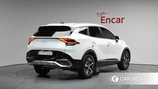 Kia Sportage 5th Generation Hybrid 2024 Белый из Кореи