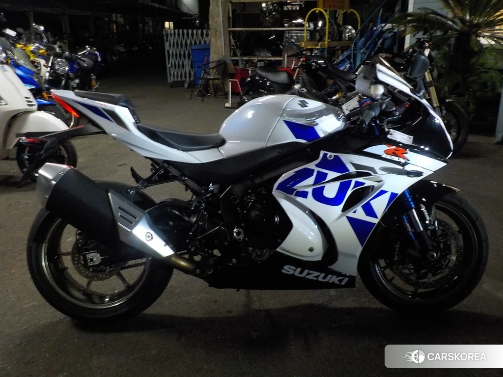 Проданный Suzuki GSX-R1000R ABS 2020 из Японии