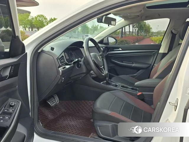 Volkswagen Bora 2021 Белый из Китая