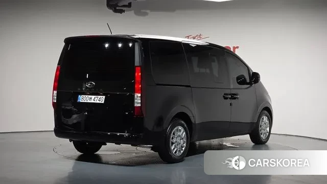 Hyundai Staria 2024 Черный из Кореи