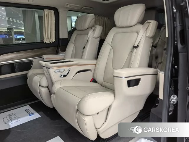 Mercedes-Benz V-class 2022 Черный из Китая