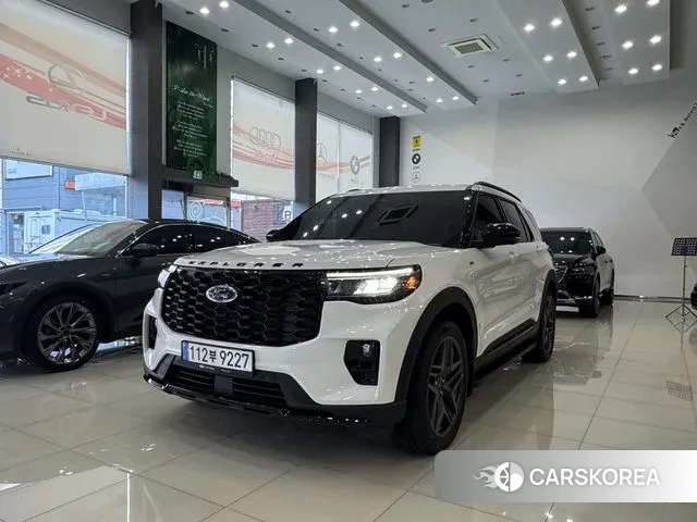 Ford Explorer 6th Generation 2025 Белый из Кореи