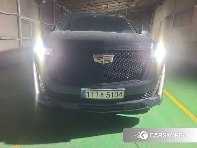 Cadillac Escalade 5th Generation 2023 Черный из Кореи